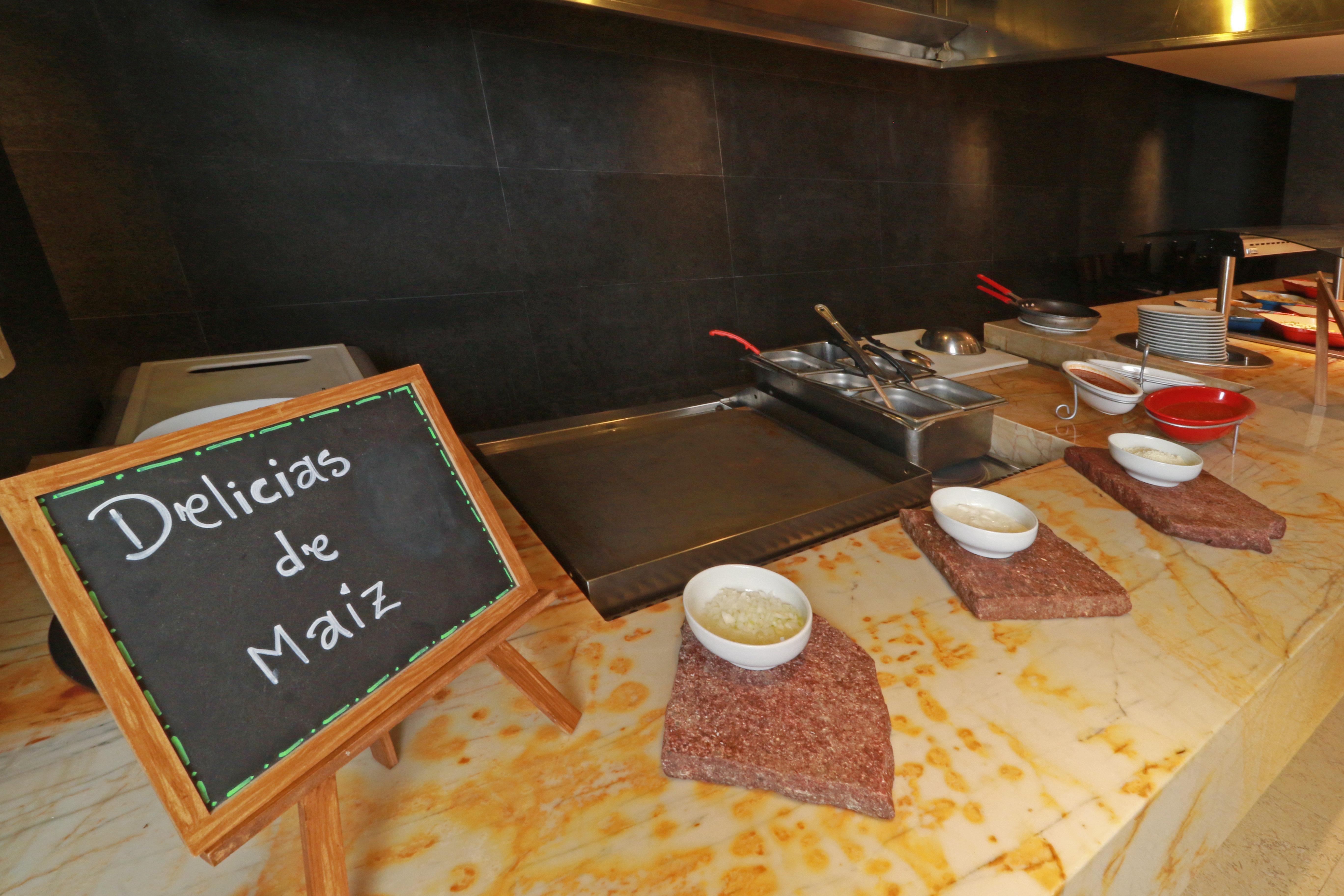 Holiday Inn & Suites Plaza Mayor By Ihg León Exteriér fotografie
