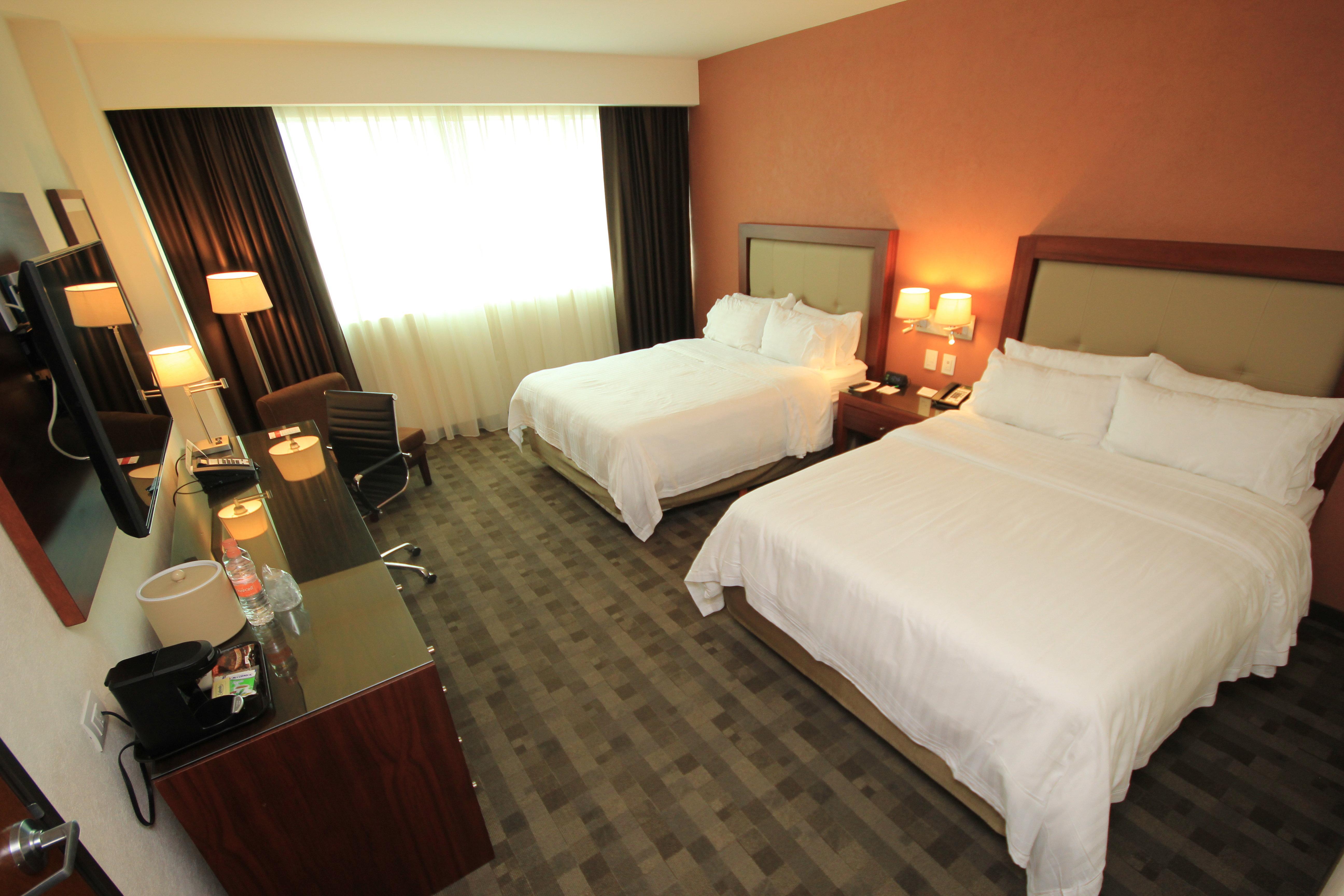 Holiday Inn & Suites Plaza Mayor By Ihg León Exteriér fotografie