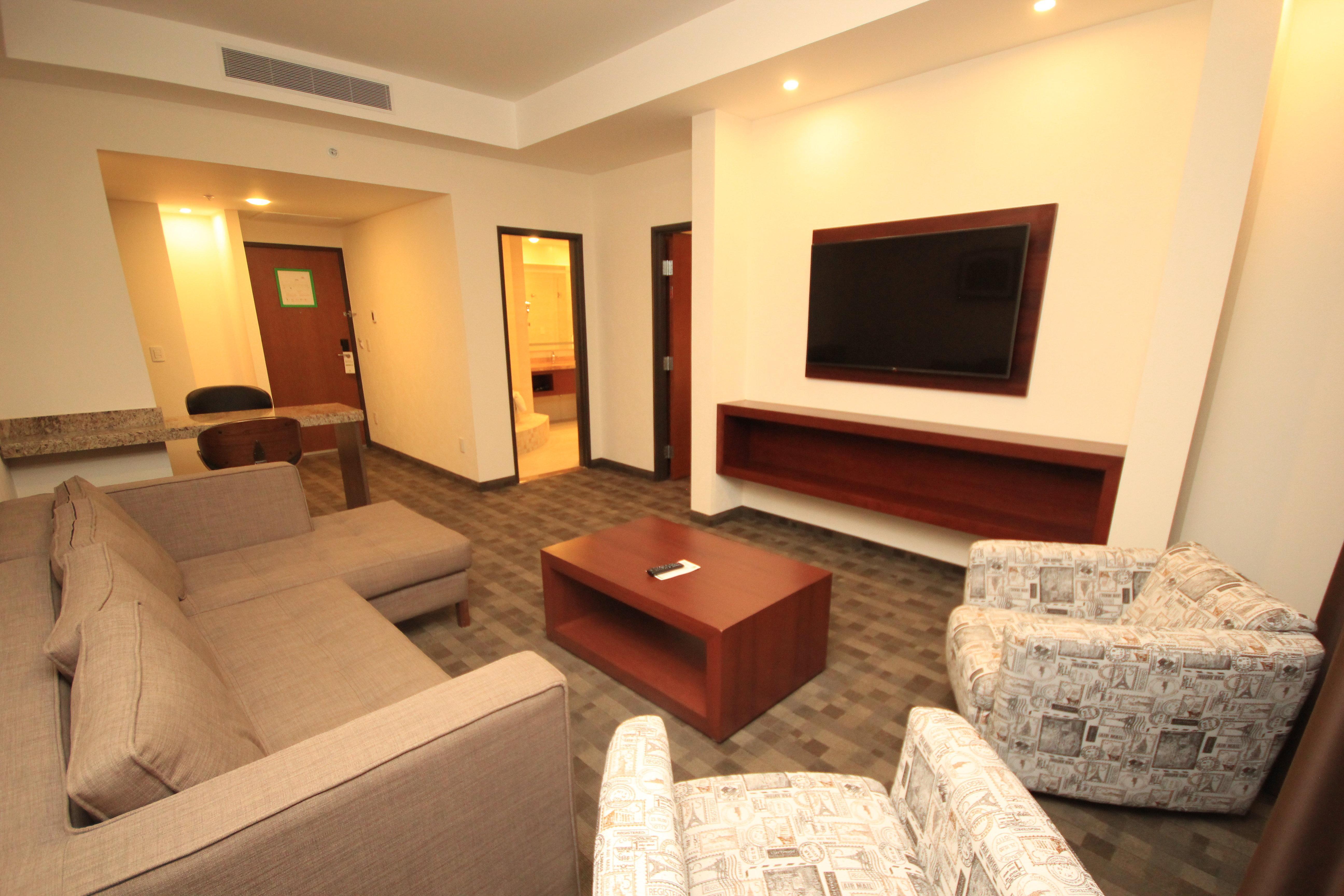 Holiday Inn & Suites Plaza Mayor By Ihg León Exteriér fotografie